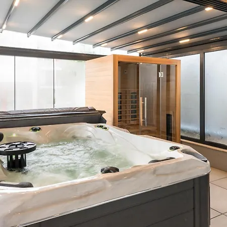 Center Luxury Апартаменты *