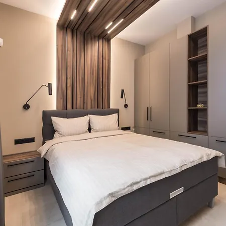 Center Luxury Апартаменты