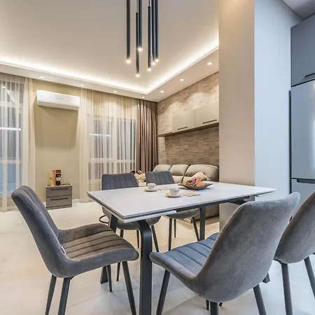 Center Luxury Апартаменты *