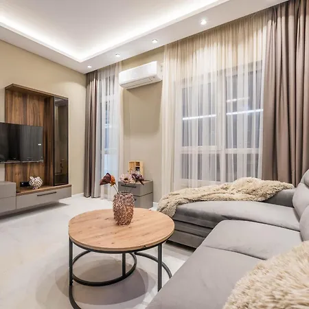 Апартамент Center Luxury *