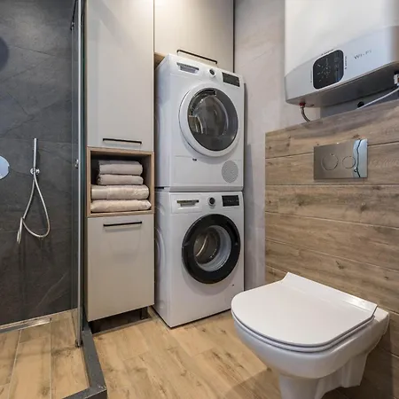 Center Luxury Апартамент *